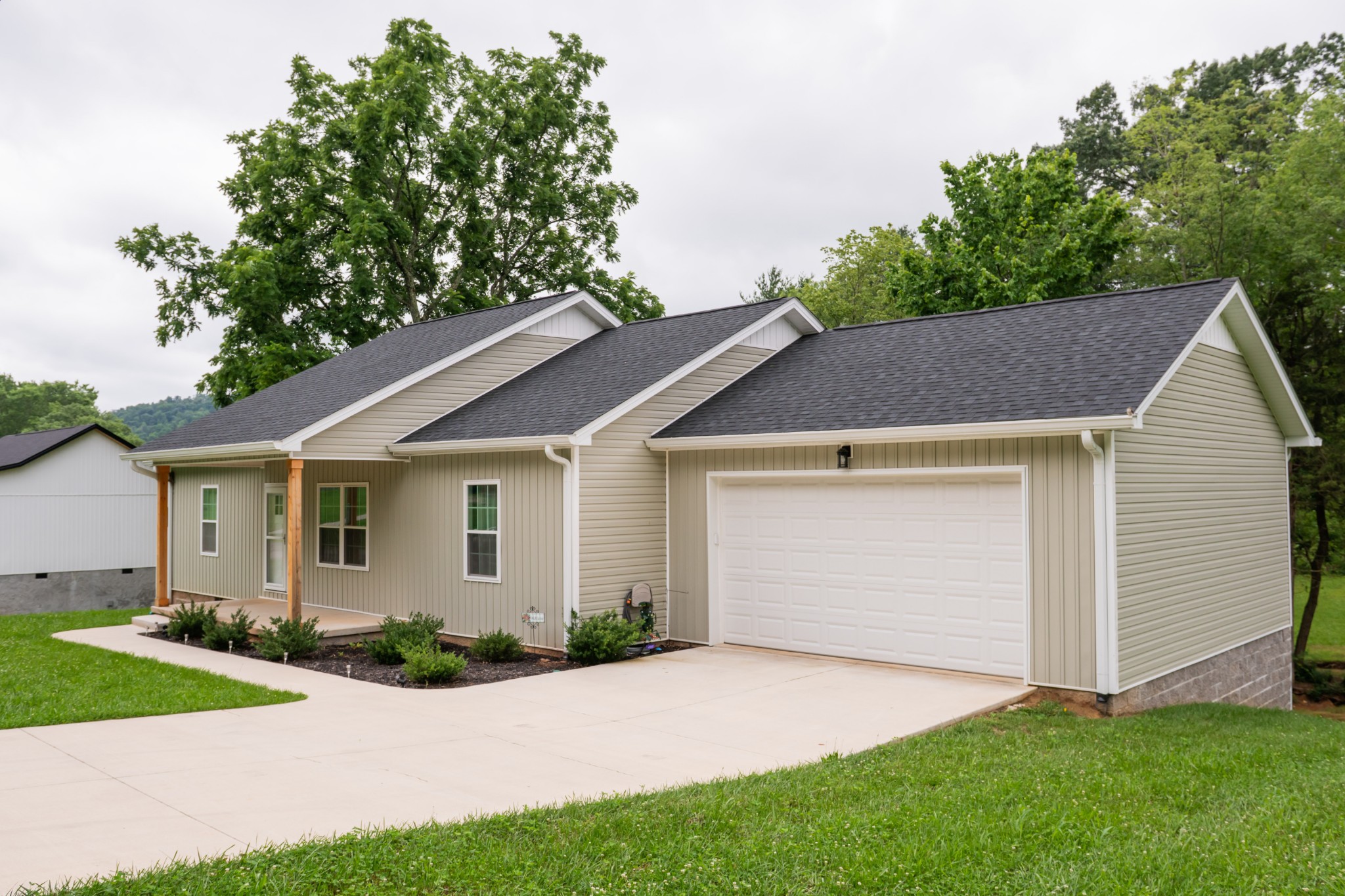 1366 Hidden Valley Rd