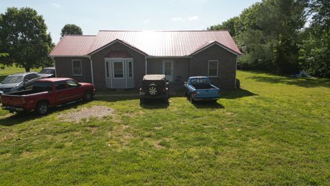 4009 Sawmill Rd Woodlawn TN 37191