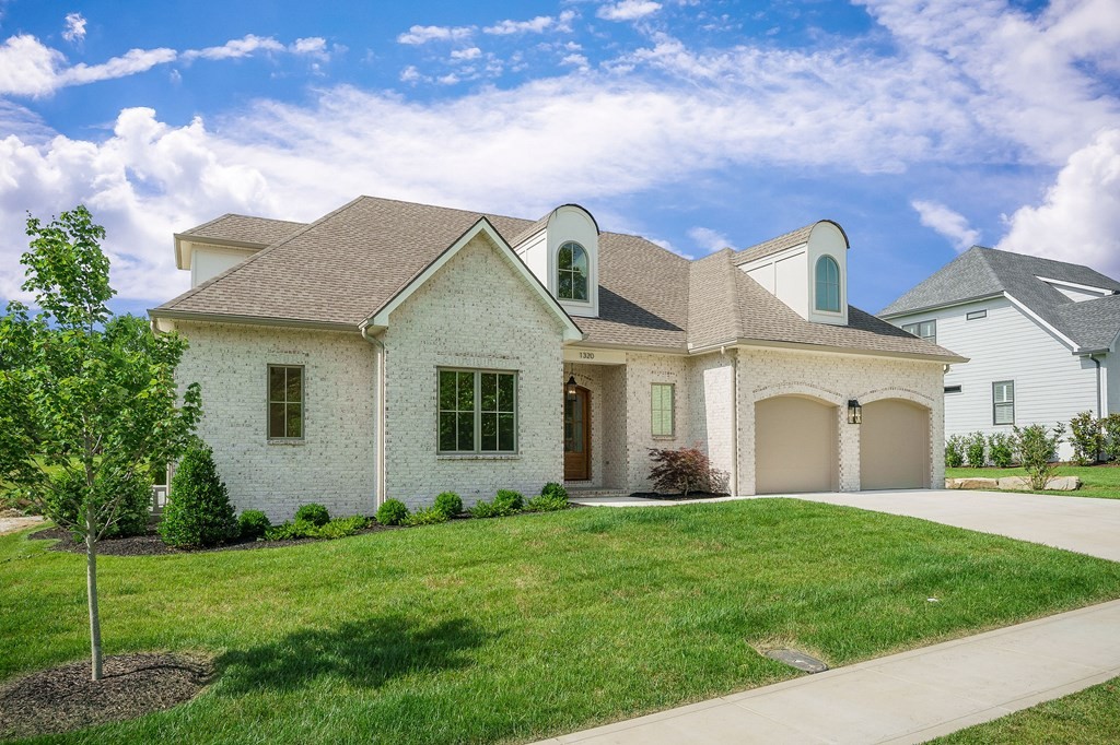 1320 Inglewood Dr