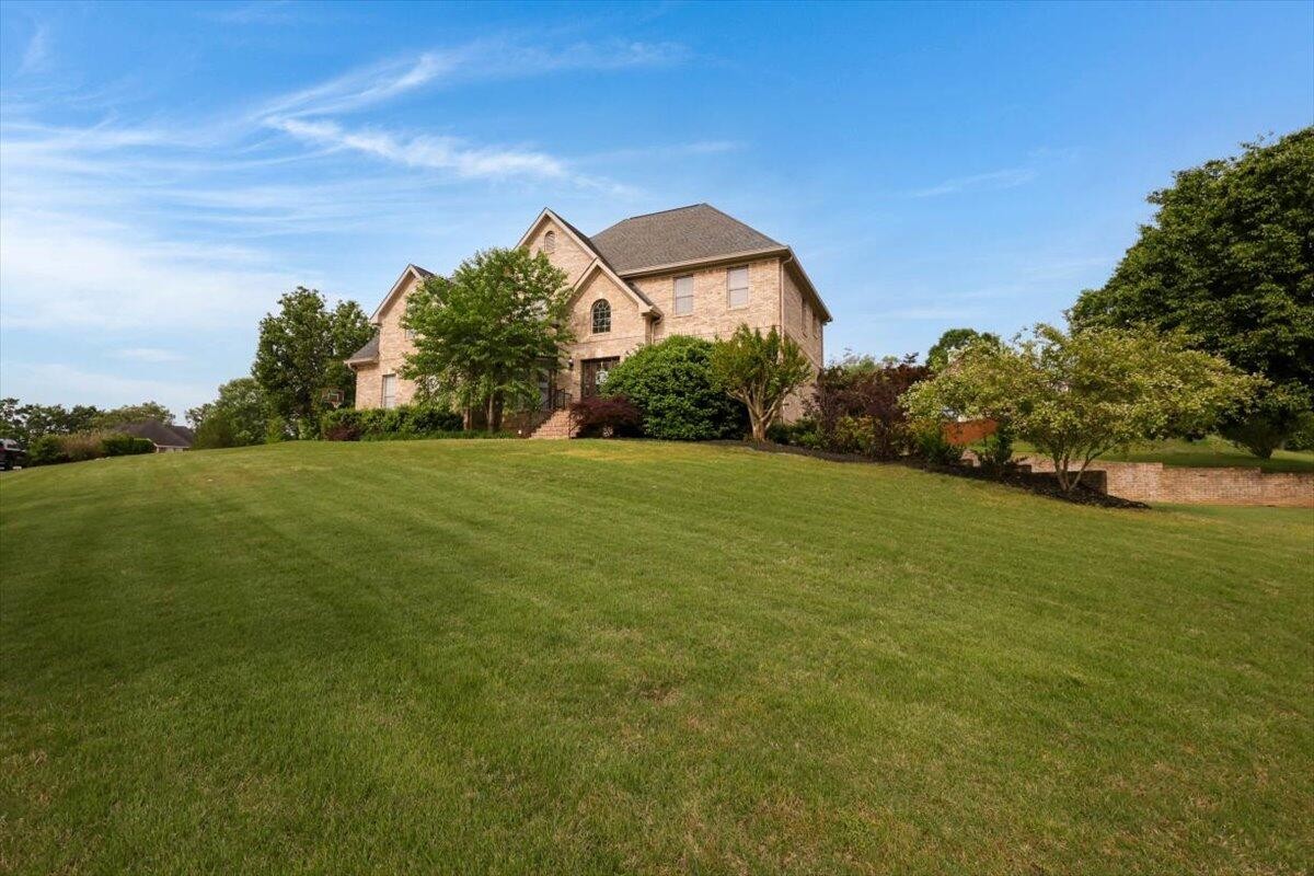 6409 Cove Pointe Lane