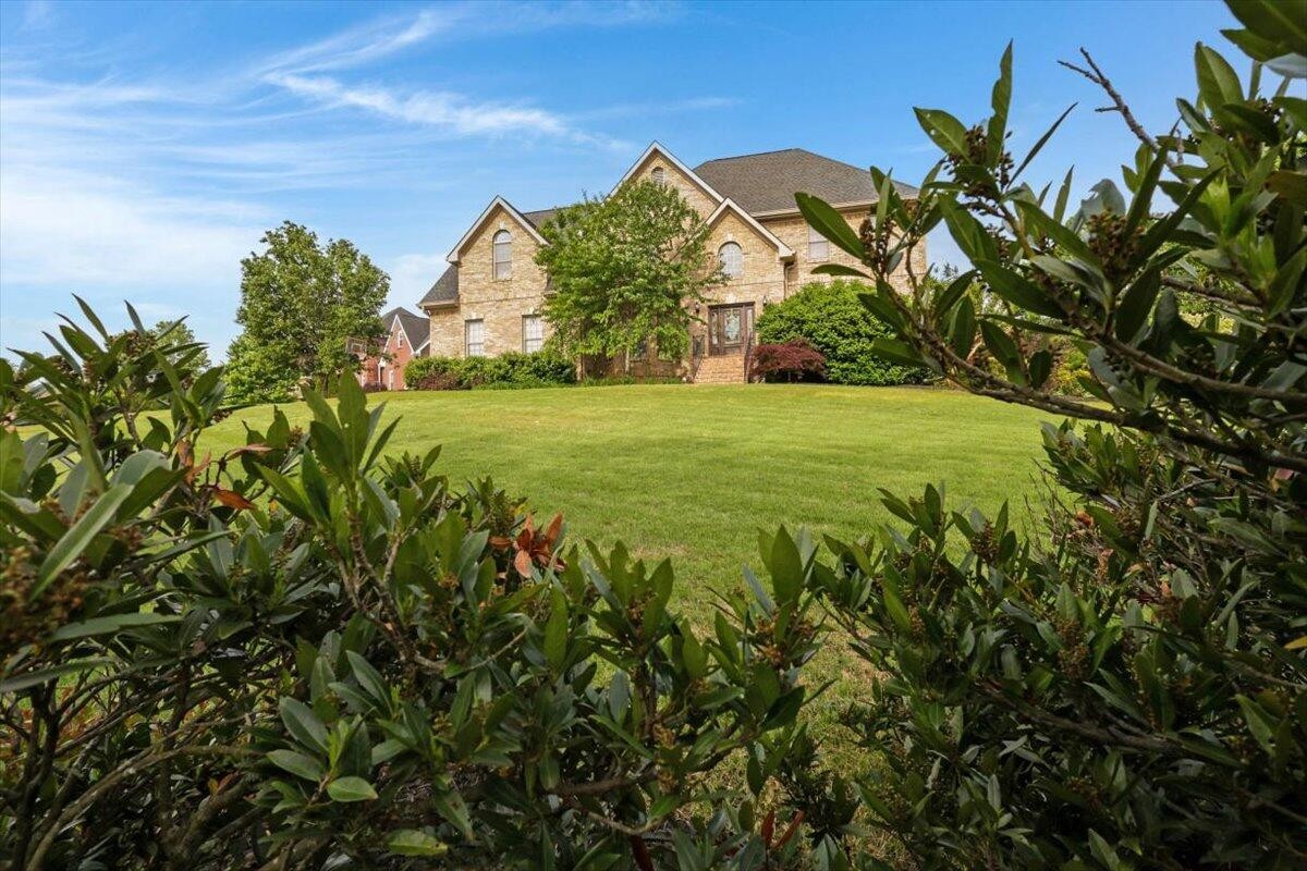 6409 Cove Pointe Lane