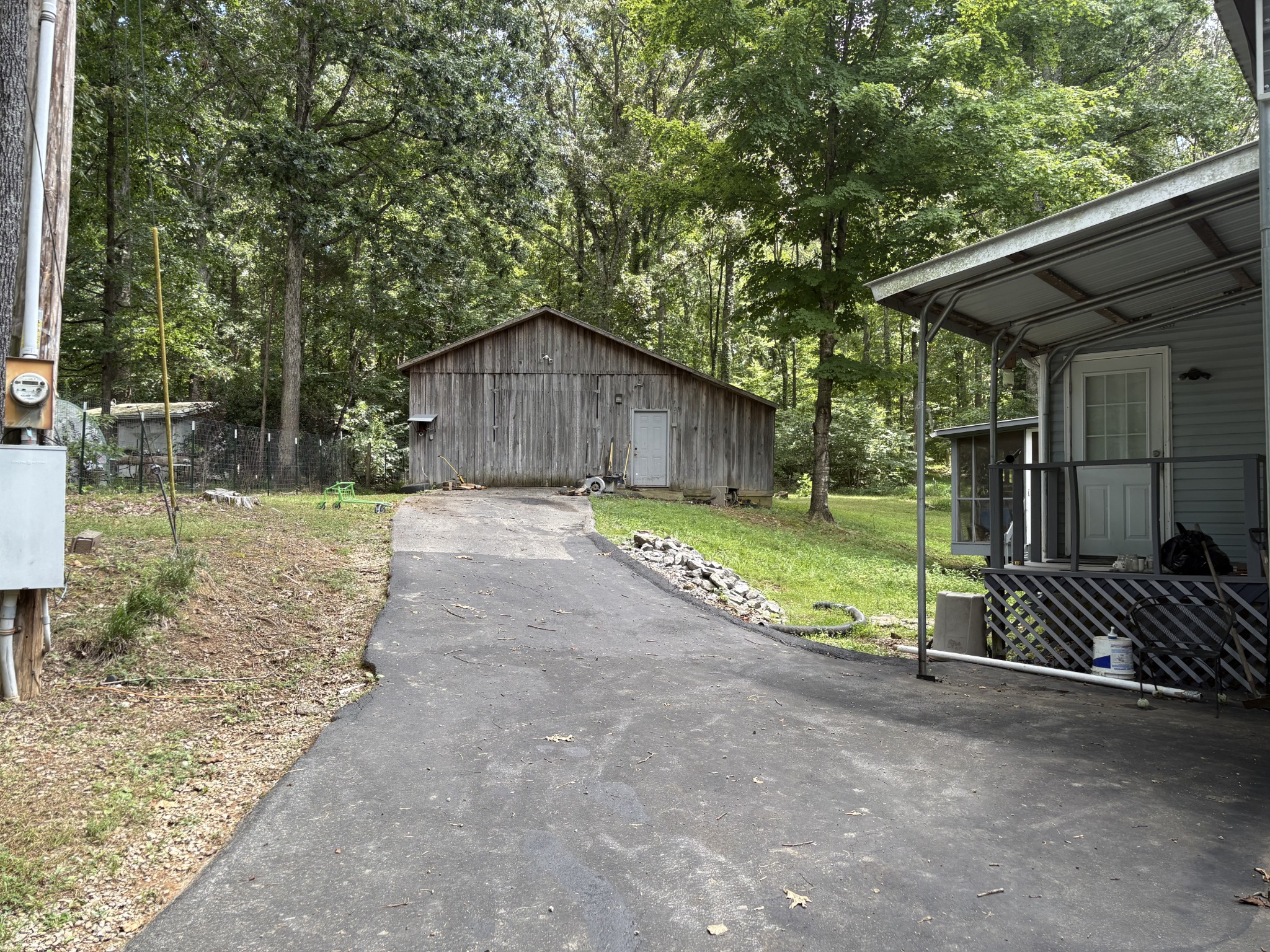 3009 Sweethome Rd
