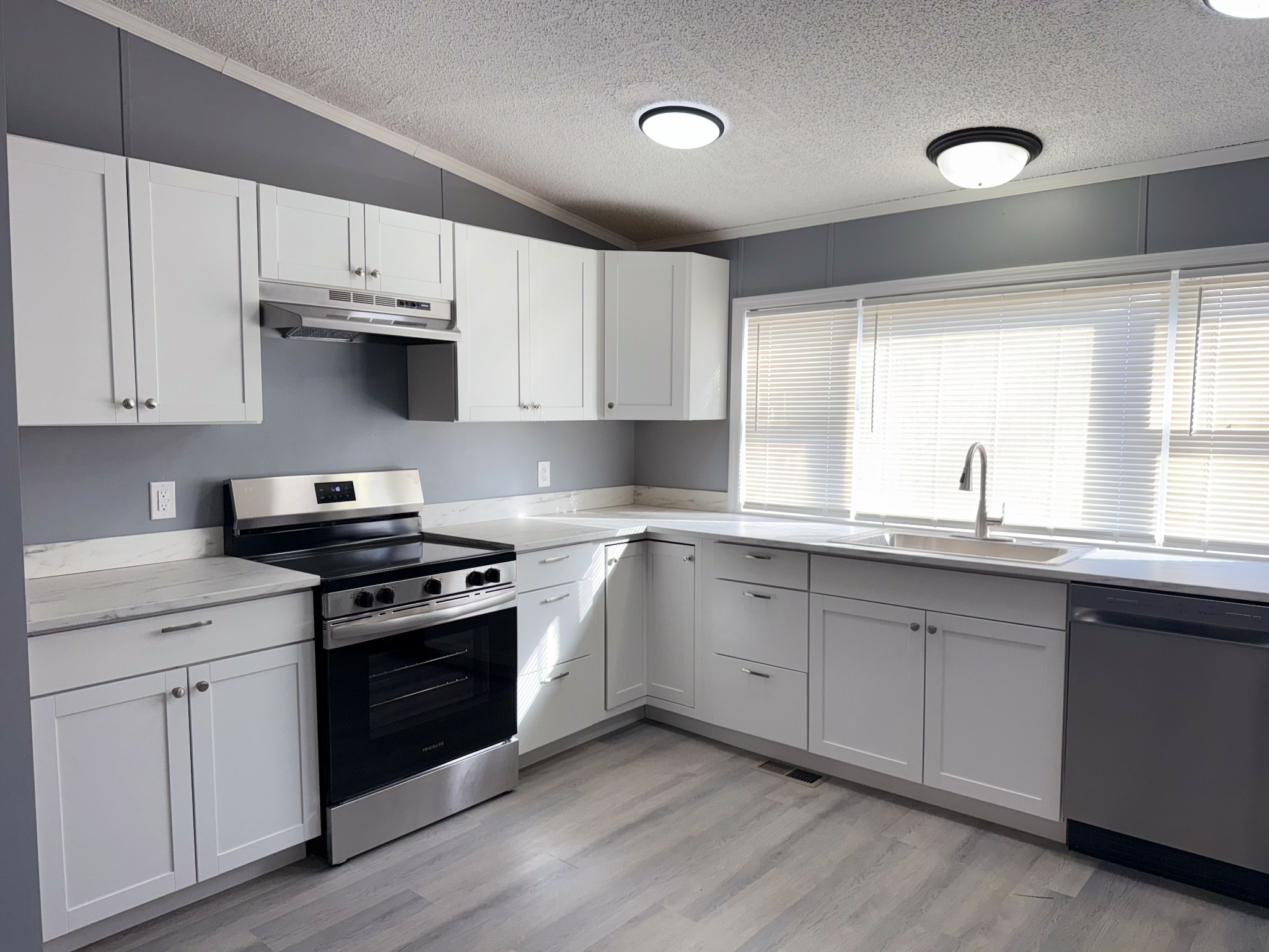 584 Rabbit Trail Rd SE