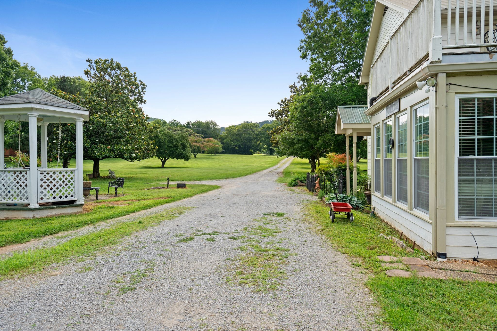 2097 Carters Creek Pike, Franklin TN 37064 3-bed home, photo 14 of 30