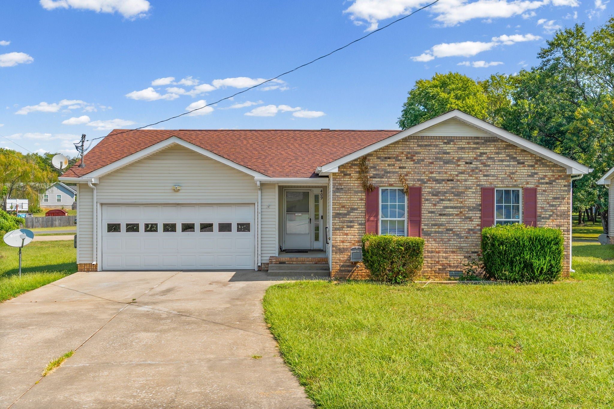 409 Sandburg Dr