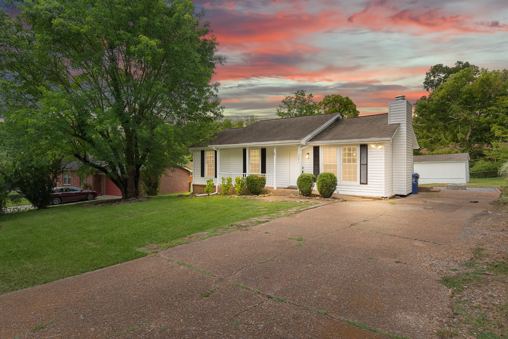3221 Cedar Ridge Rd