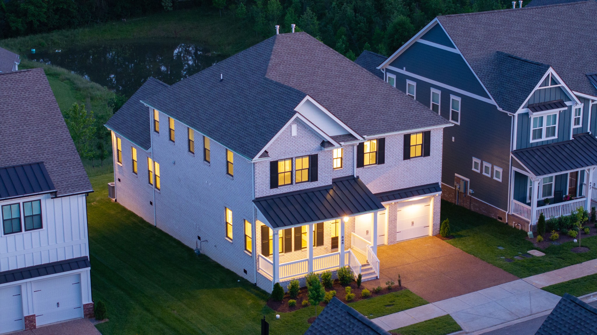 848 Braidwood Ln