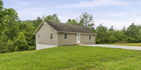 300 Luna Ln Sparta TN 38583