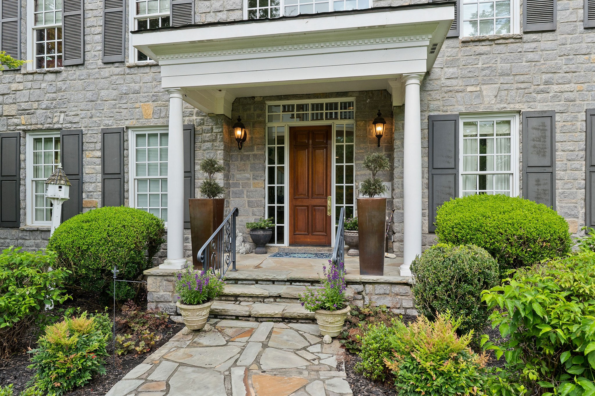120 Ginkgo Dr