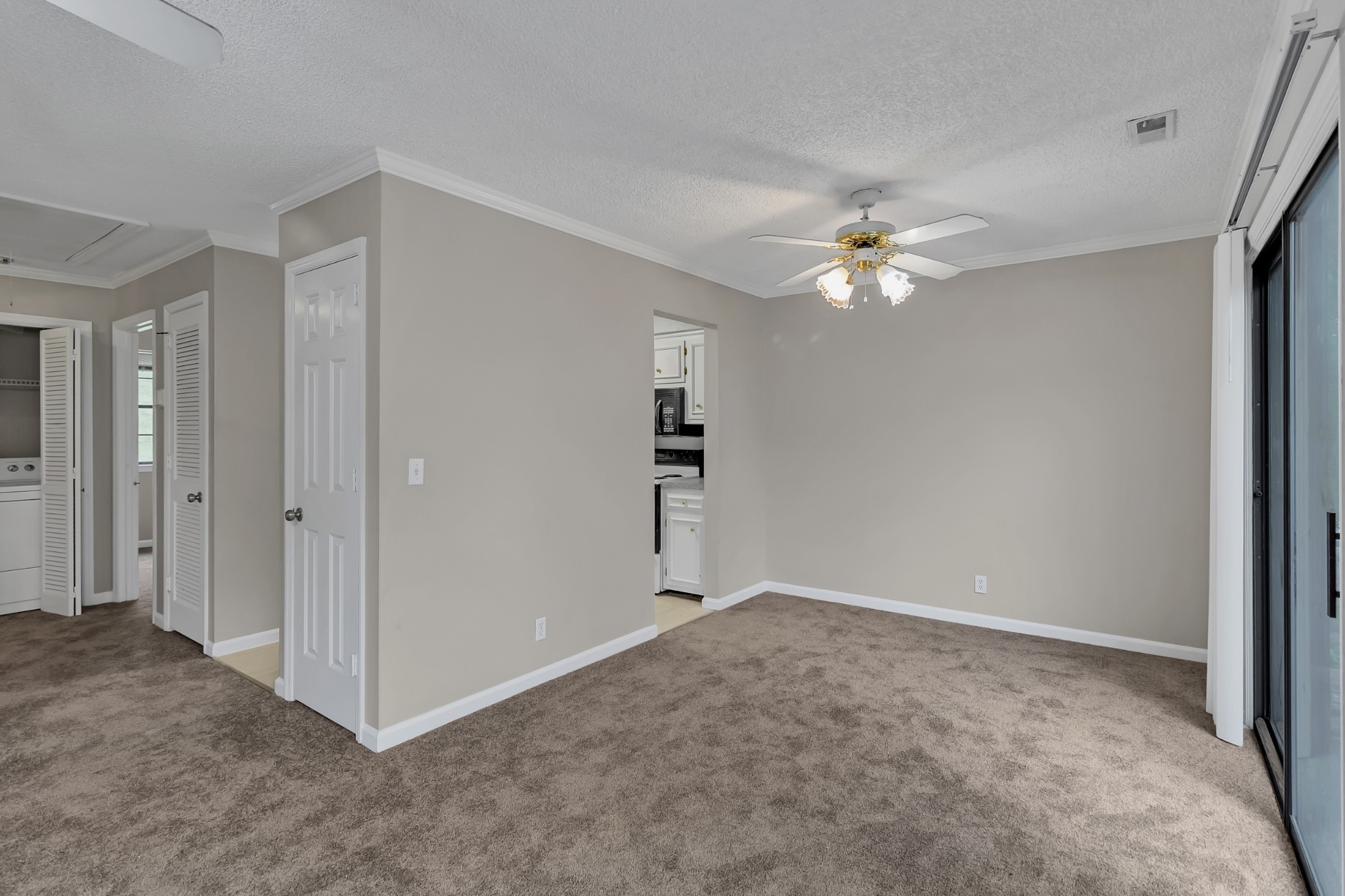 764 Fox Ridge Dr