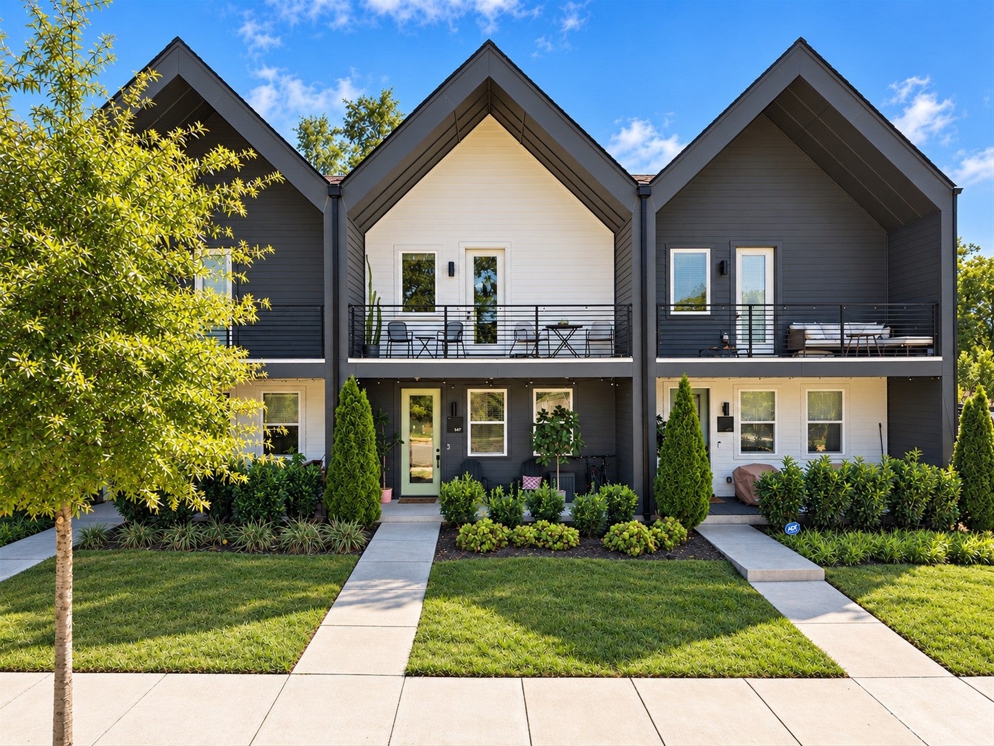 2-bed condo for sale in Nashville, TN 37214, 547 Markham St 547 Markham St, Nashville TN 37214 2-bed condo, photo 1 of 35