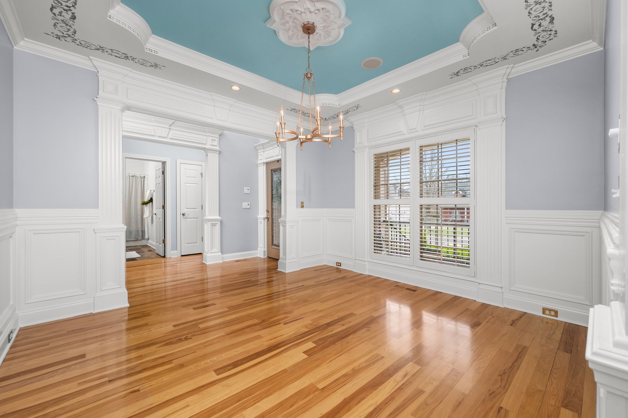 2722 Crowne Pointe Dr