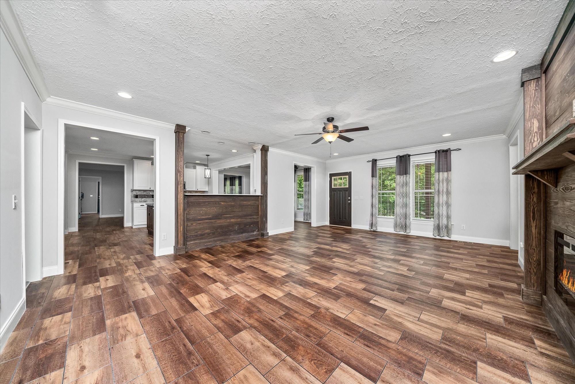 1901 Rickman Rd