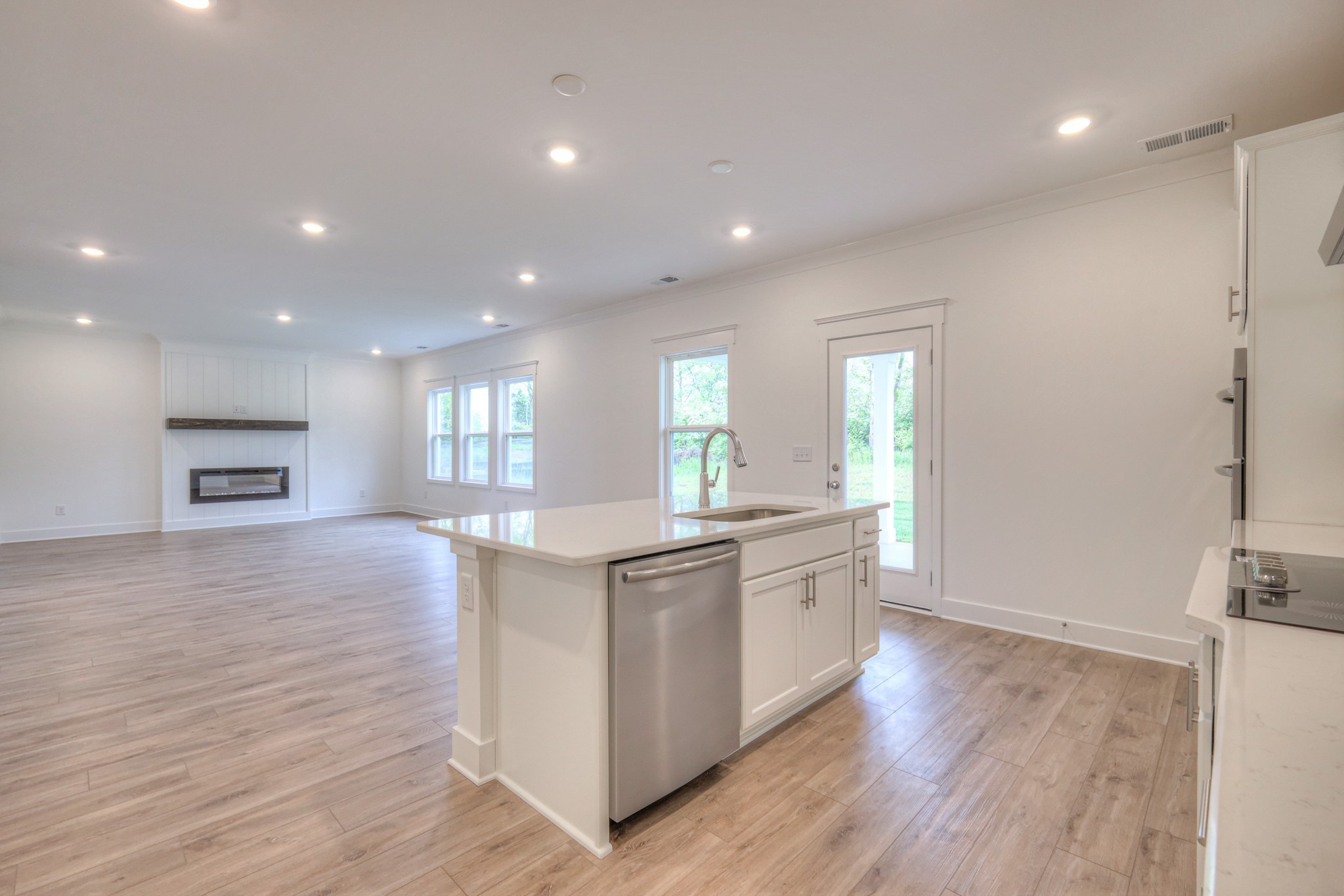 467 Triple Crown Cir