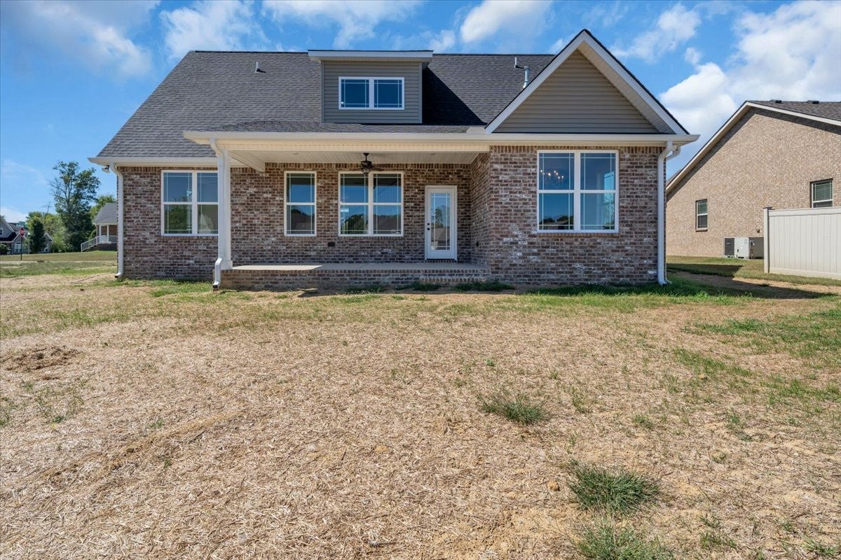 18 Daffodil Dr