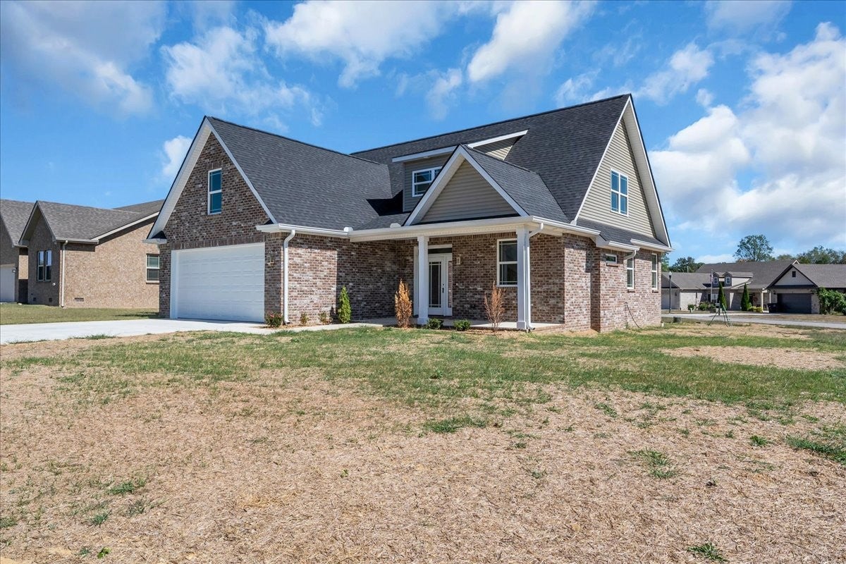 18 Daffodil Dr
