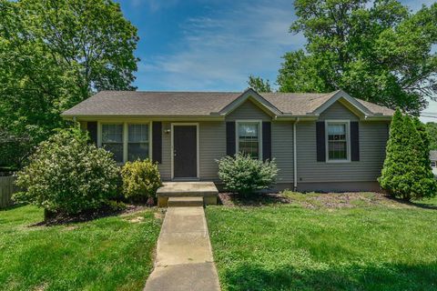 235 Savely Dr Hendersonville TN 37075
