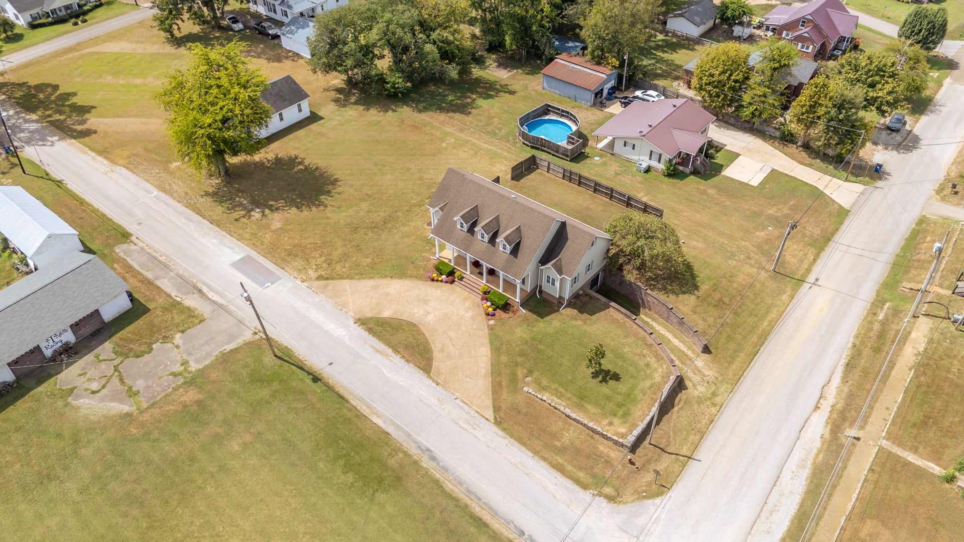 204 Vine St