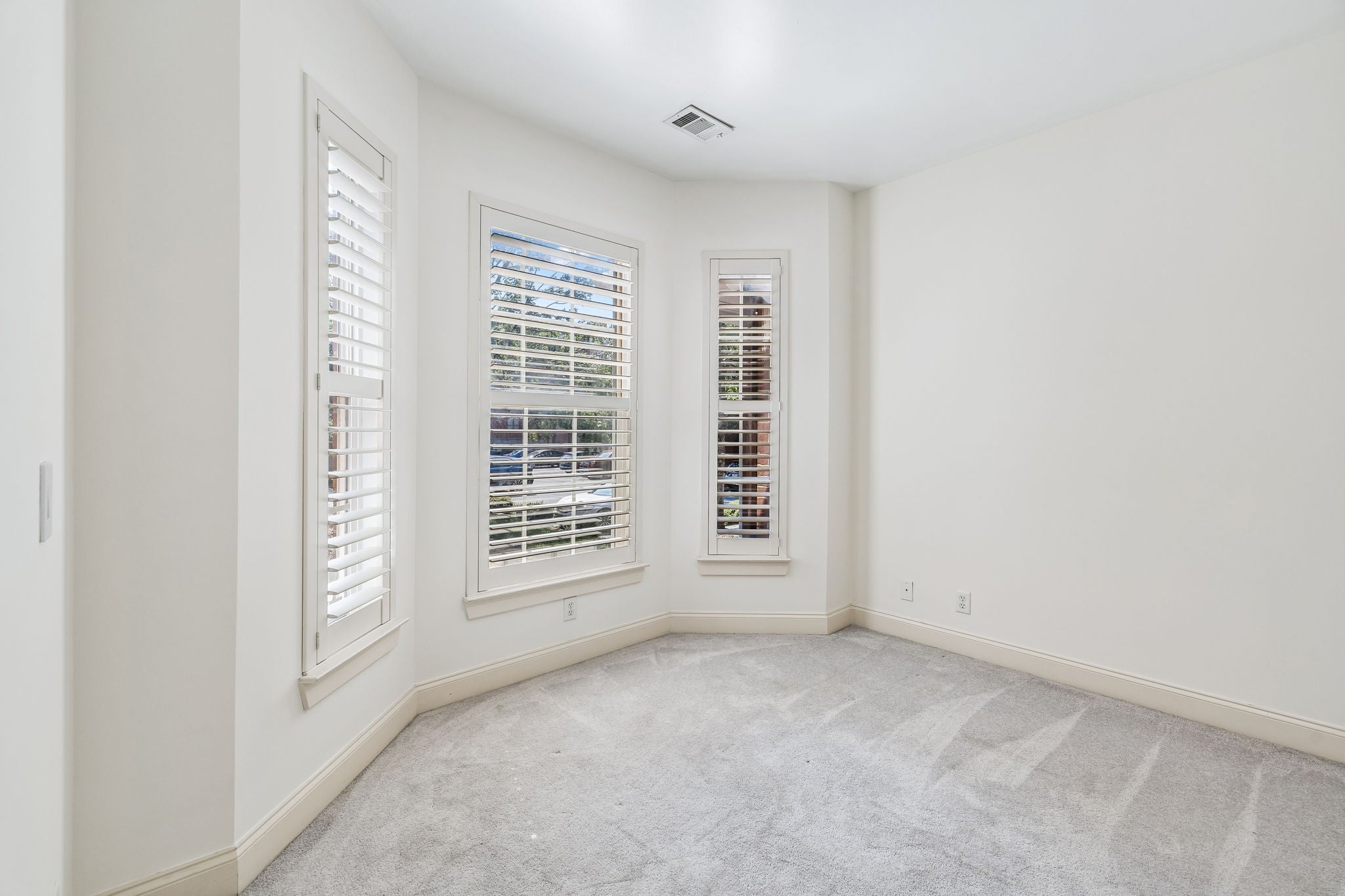 756 Wedgewood Park