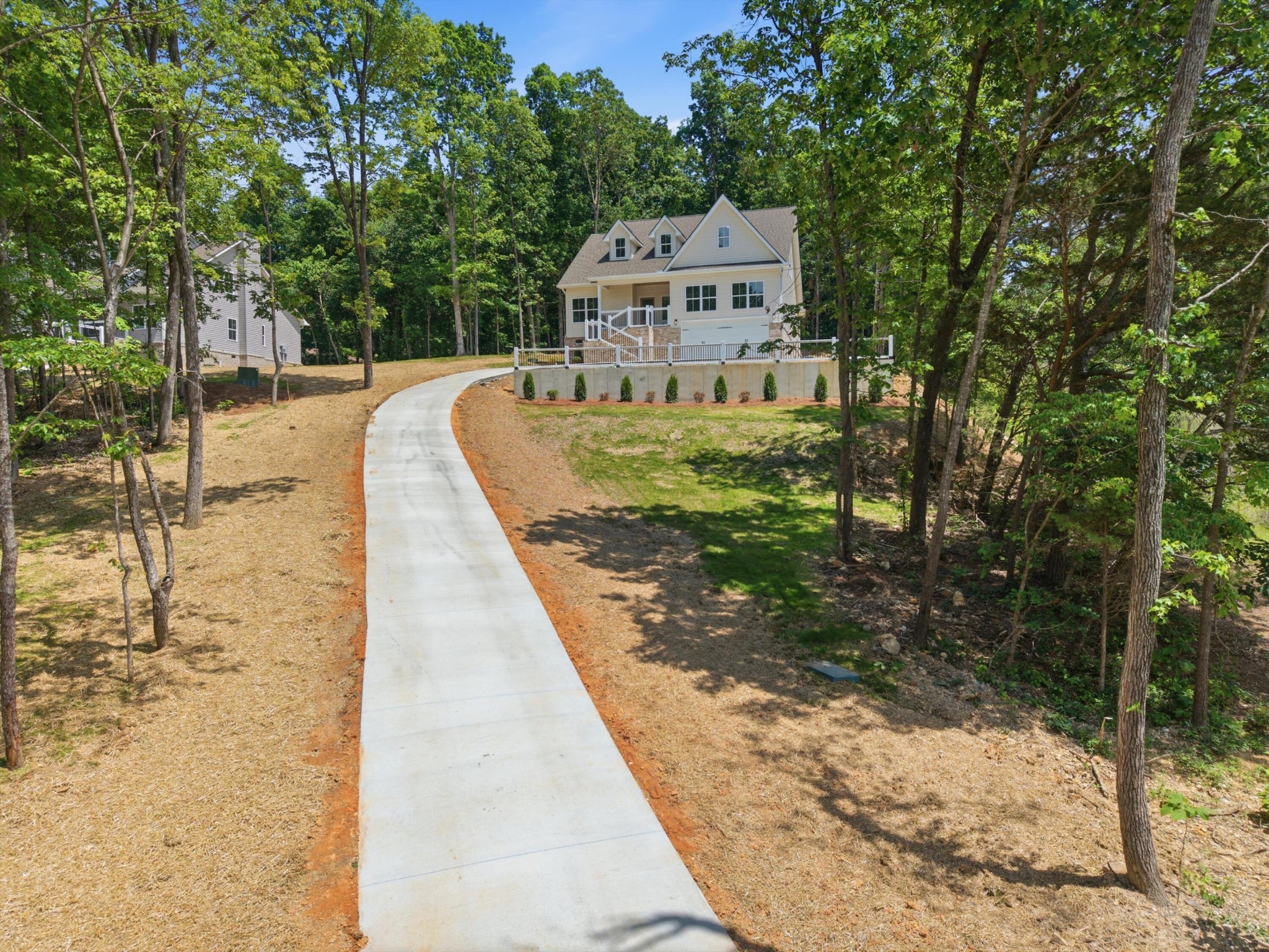 212 Hollow Road NE