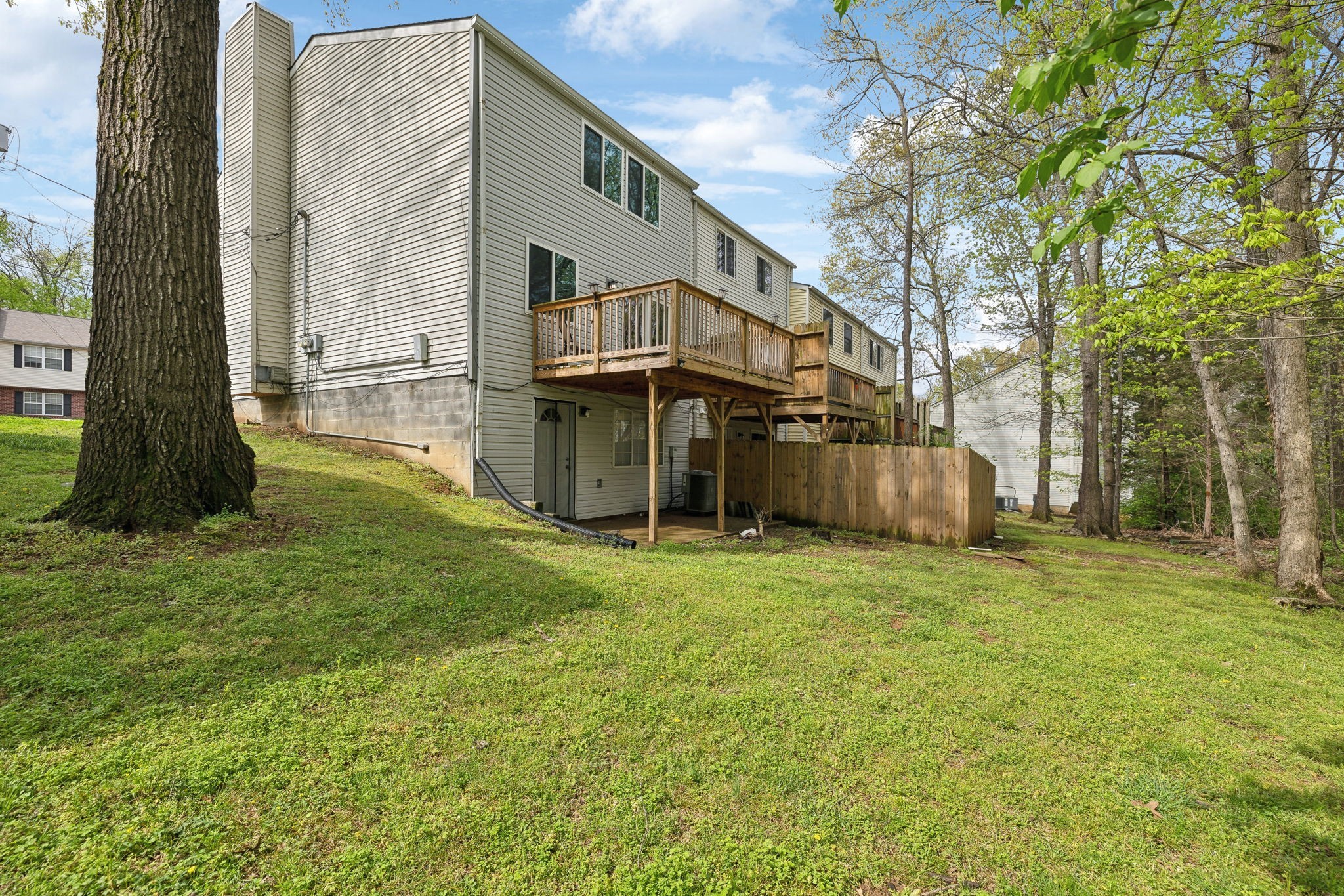 3548 Seneca Forest Dr