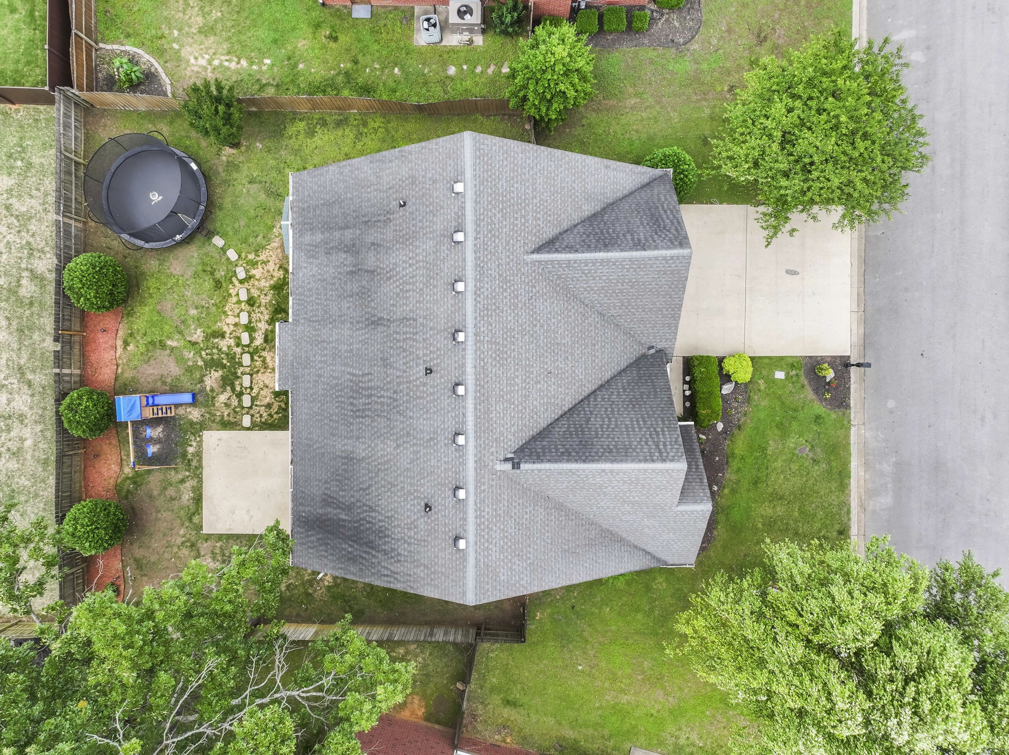 407 Carmel Dr