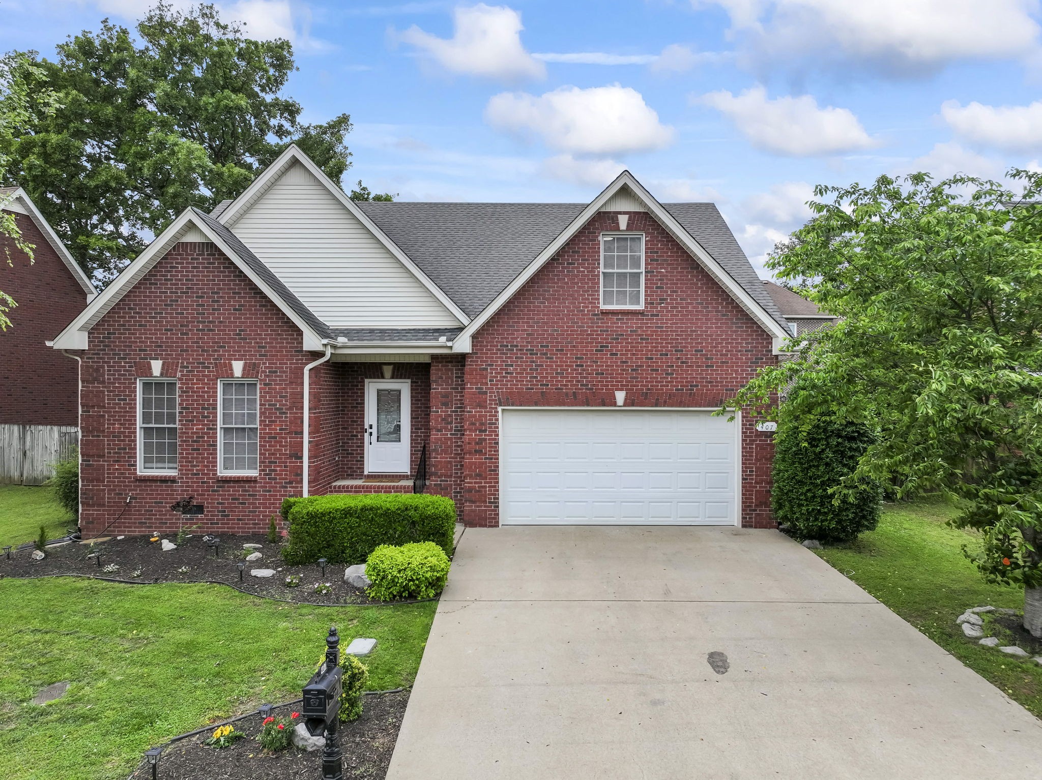 407 Carmel Dr