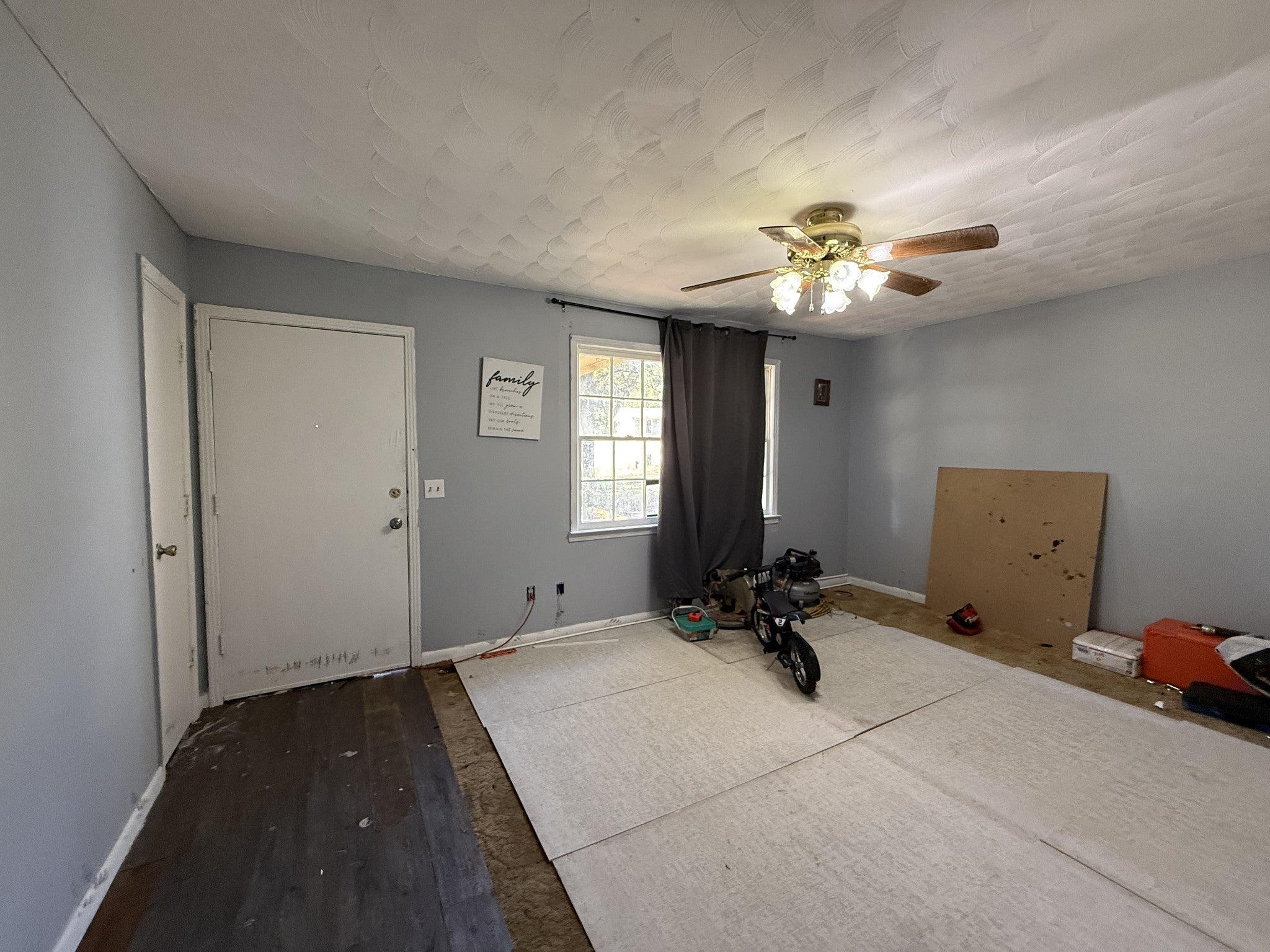 749 Oakland Dr