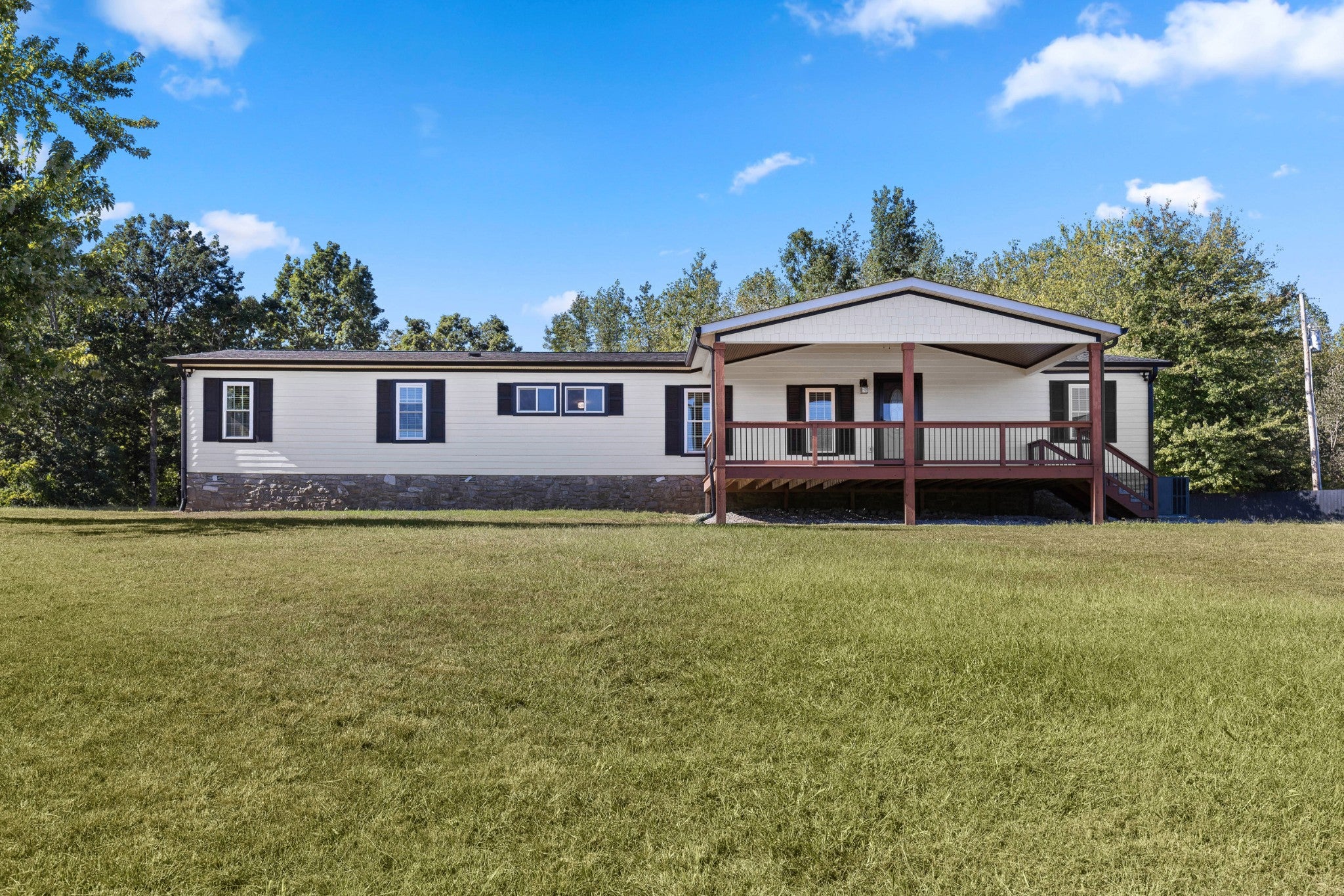 284 Paul Thompson Rd