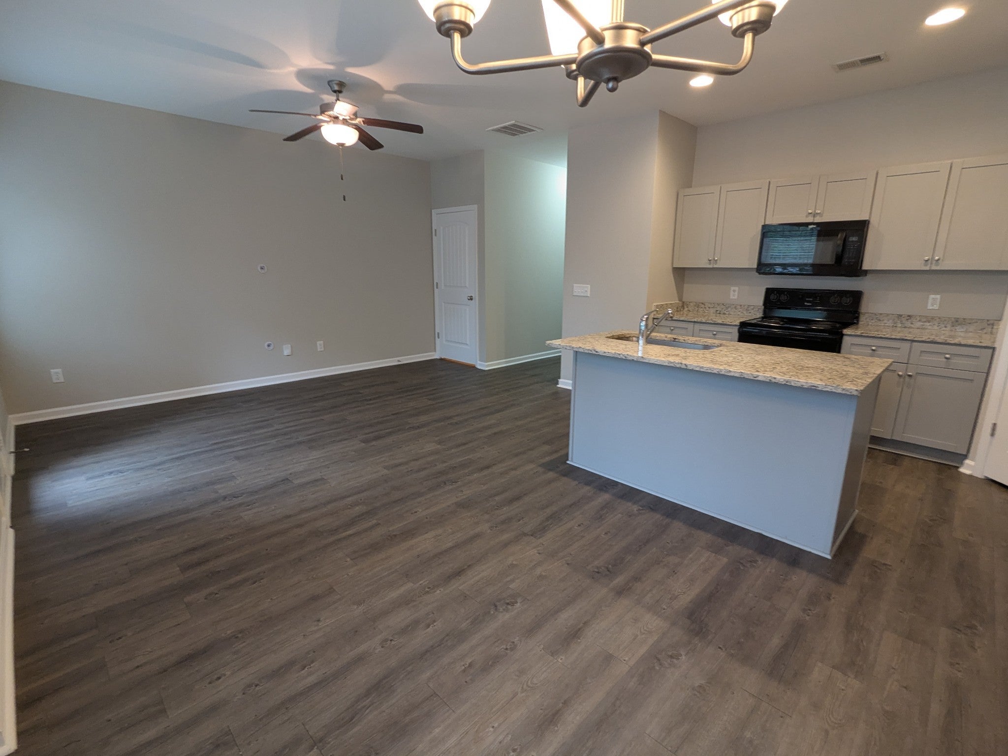 702 Pippin Dr