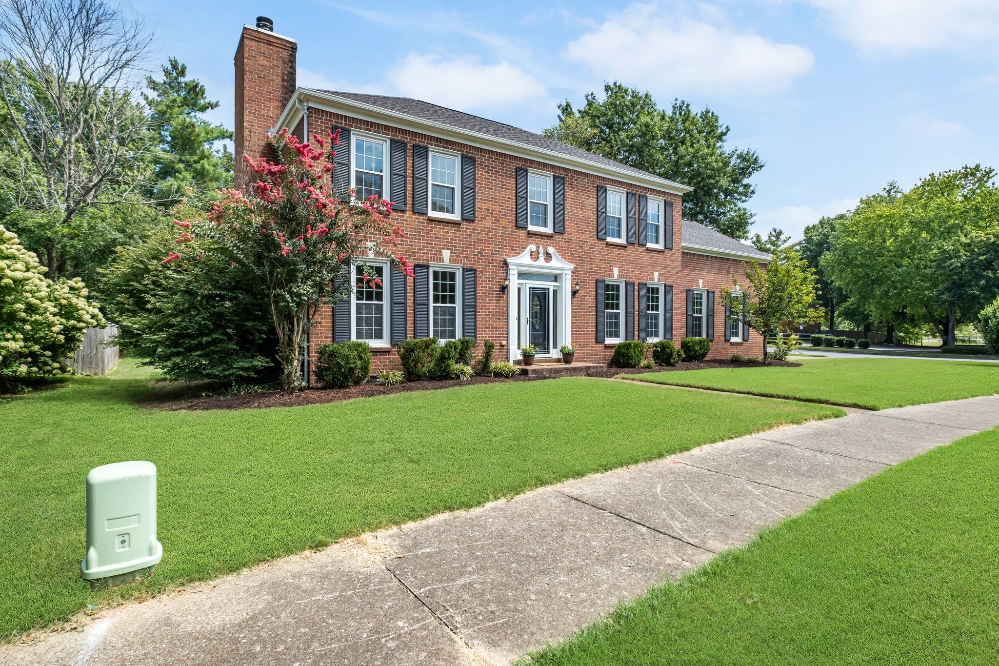 520 Castlebury Ct