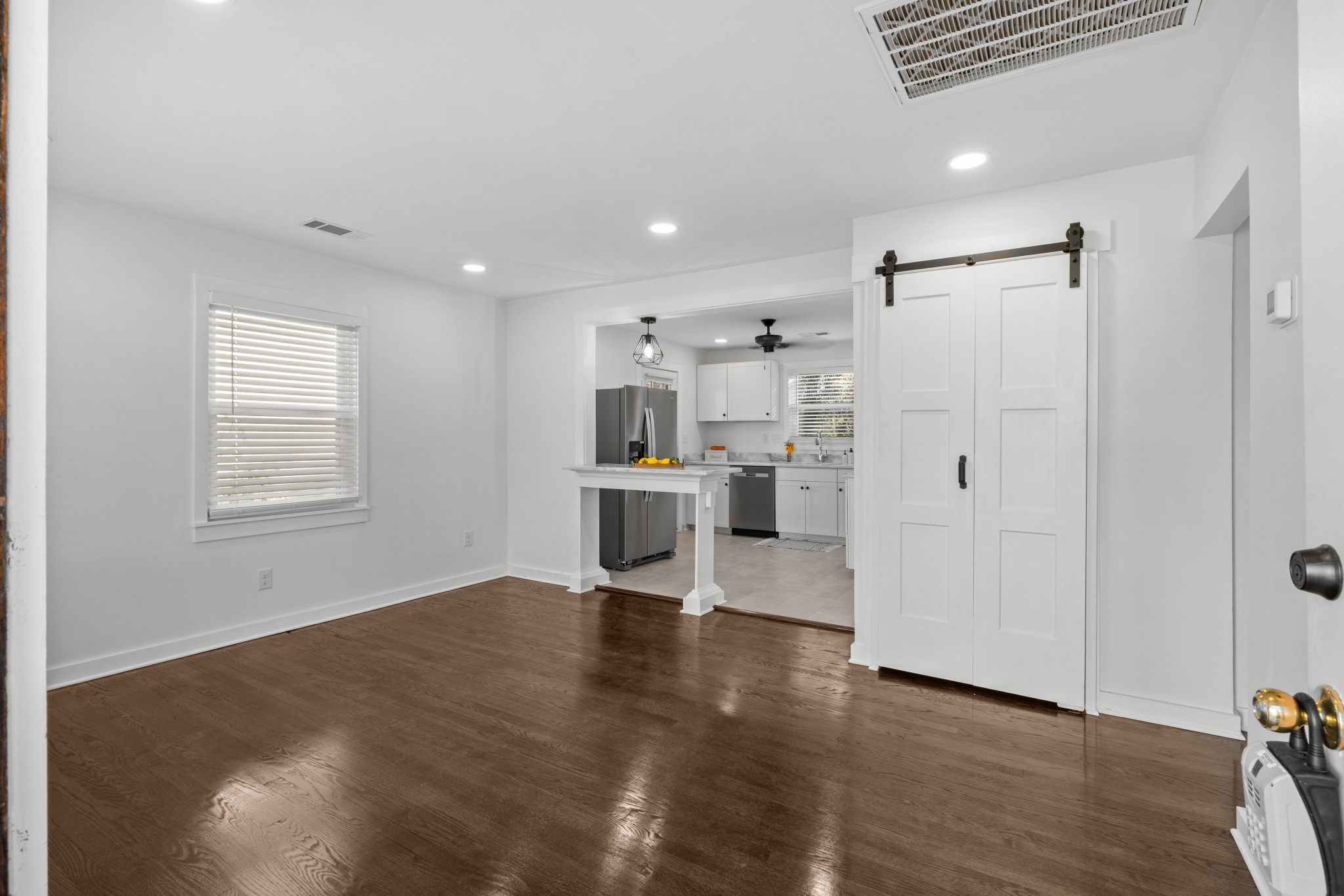 64 Creighton Ave