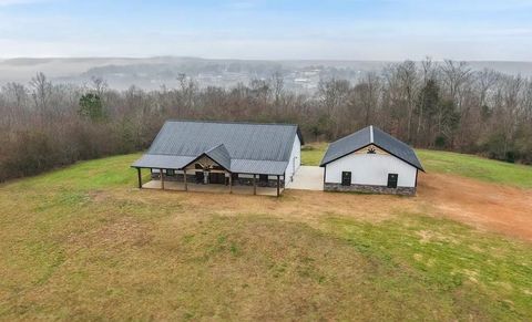 321 OLD SR 48 Centerville TN 37033