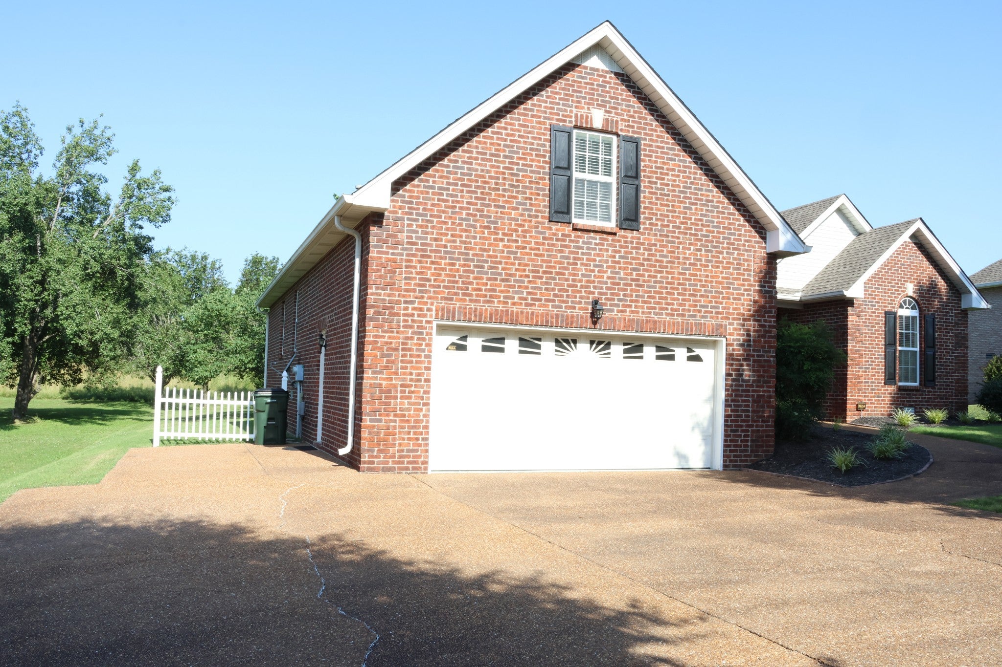 332 Hazeltine Dr