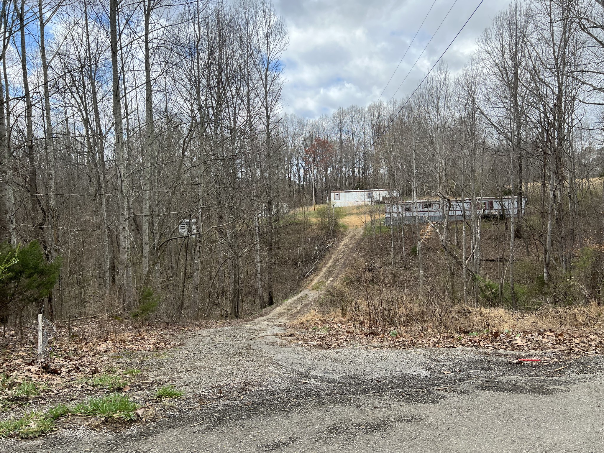 Photo 7 of 11 of 226 Sands Hollow Rd mobile home