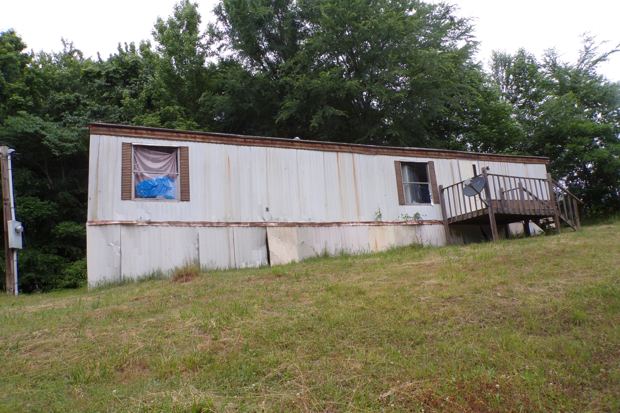 Photo 5 of 11 of 226 Sands Hollow Rd mobile home