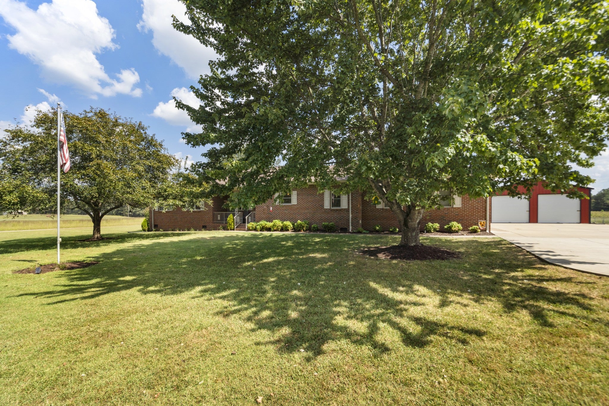 1279 Highway 48 S