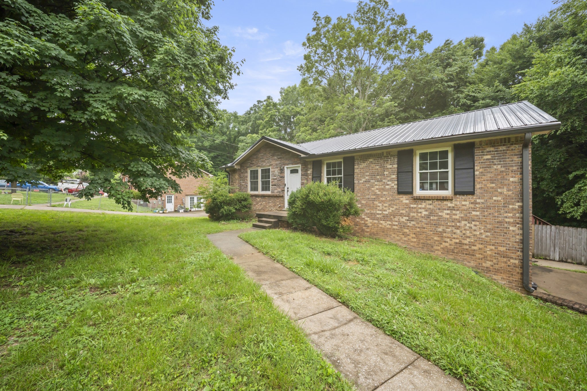 2733 Turner Ln