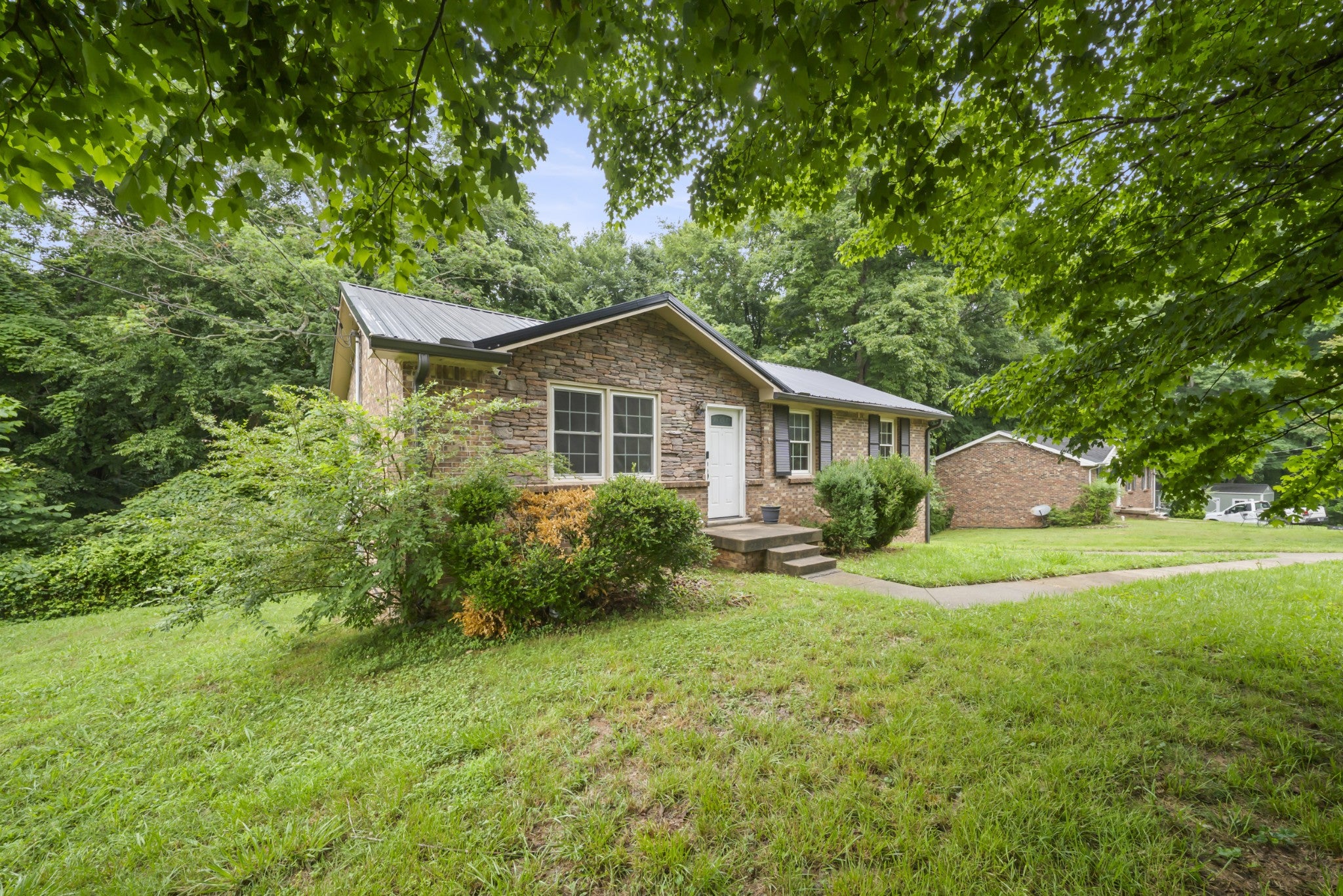 2733 Turner Ln
