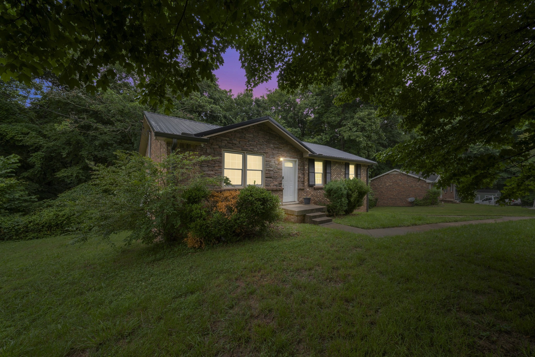 2733 Turner Ln