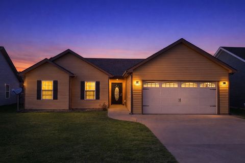 236 Azalea Dr Oak Grove KY 42262