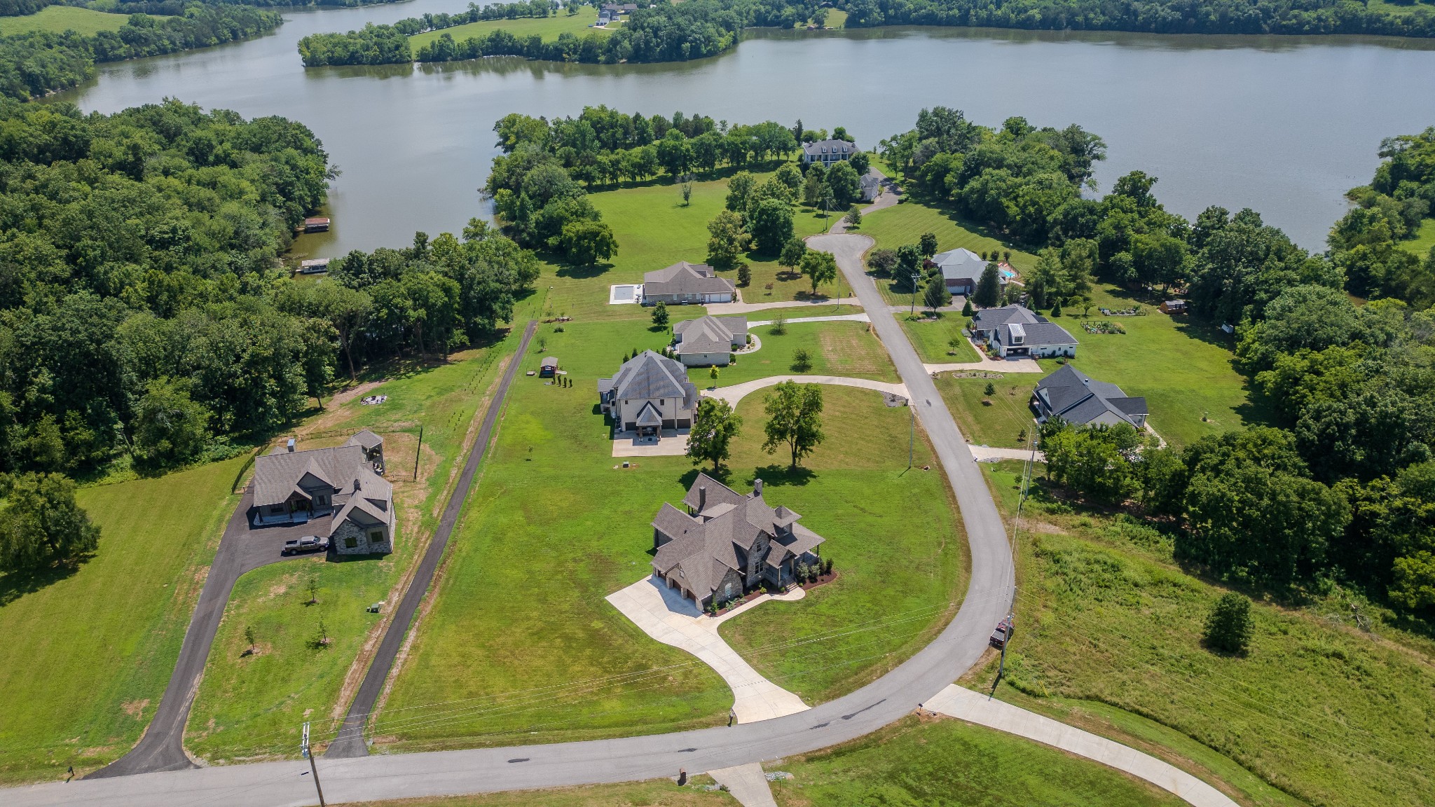 1043 Emerald Valley Dr