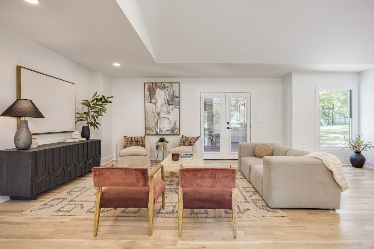 1408 Lipscomb Dr