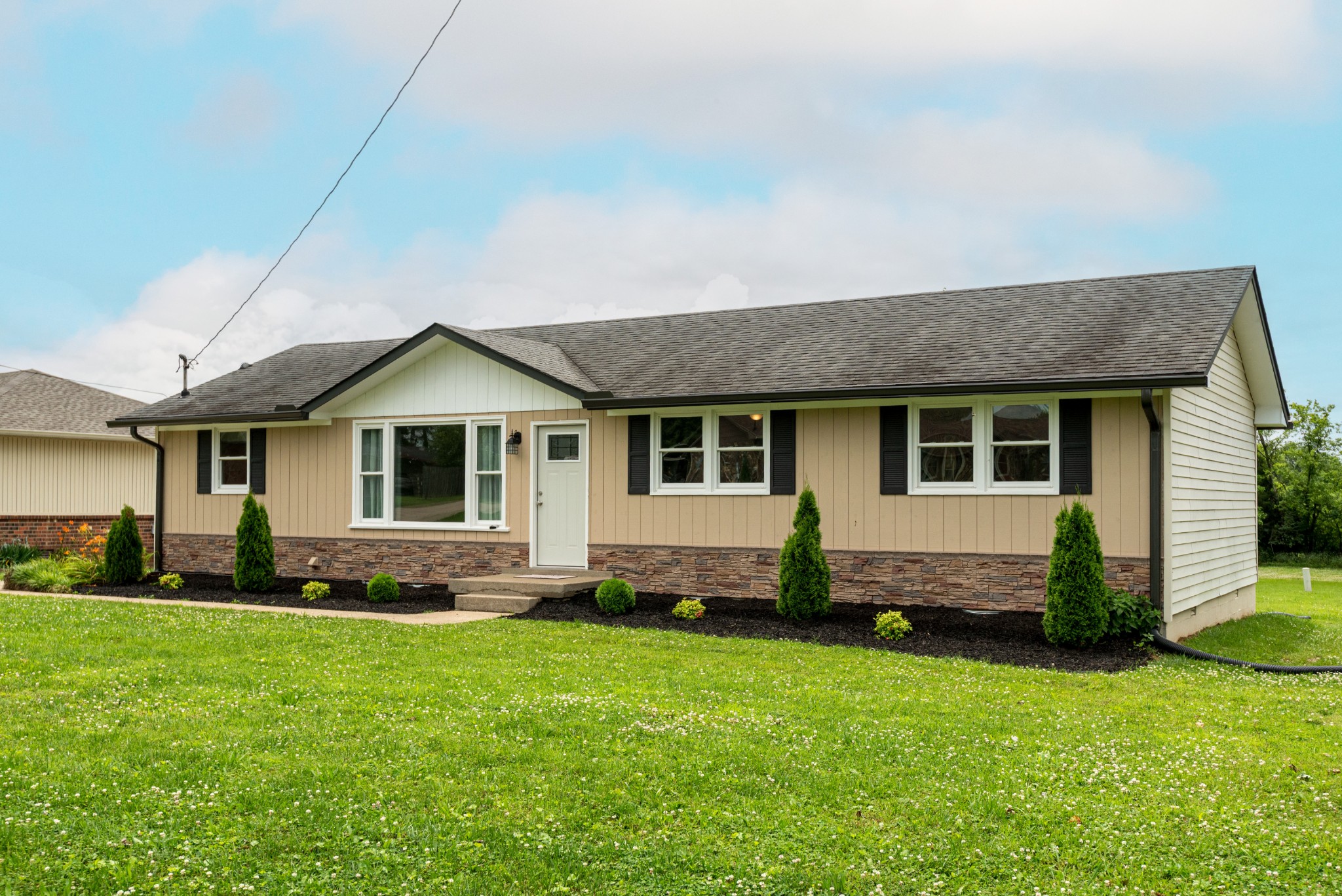 114 Crestview Dr