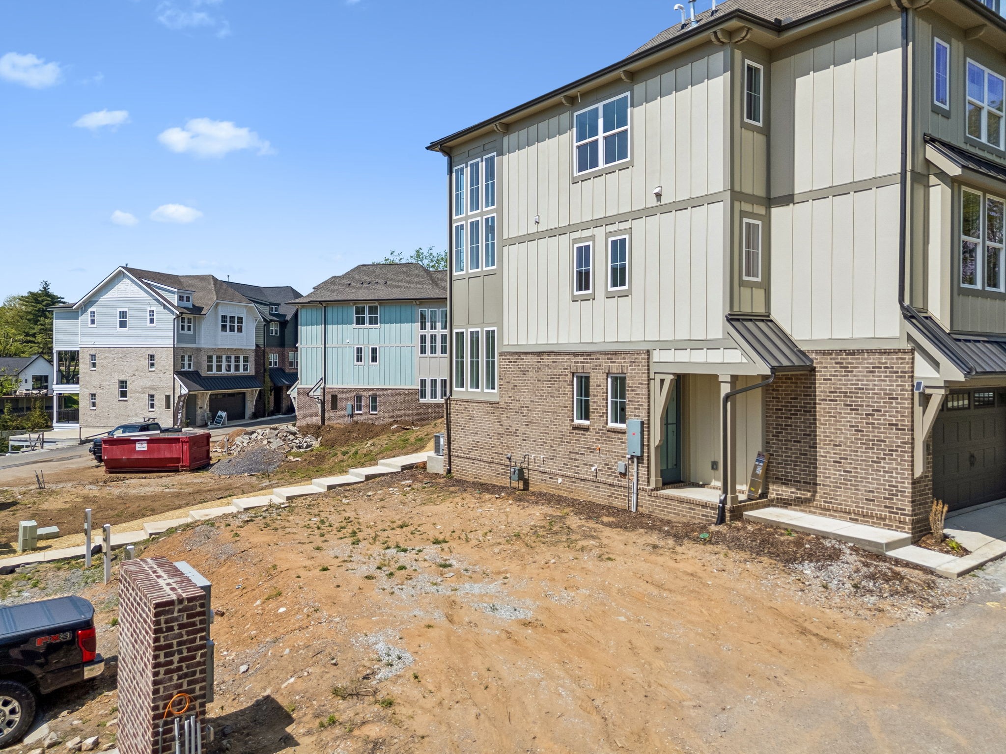 121 Honeywine St