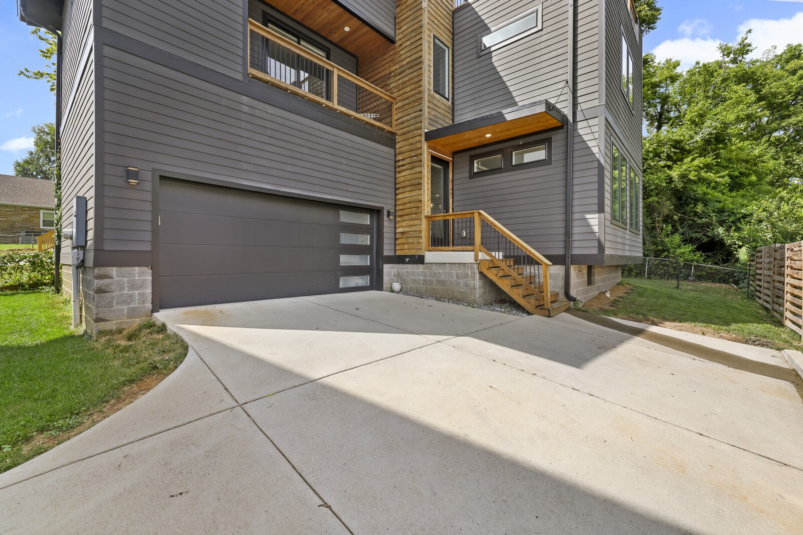 3108B Curtis St