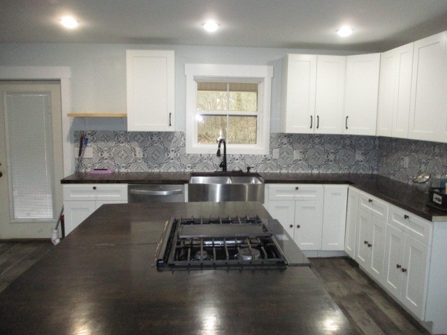 422 Parker Rd