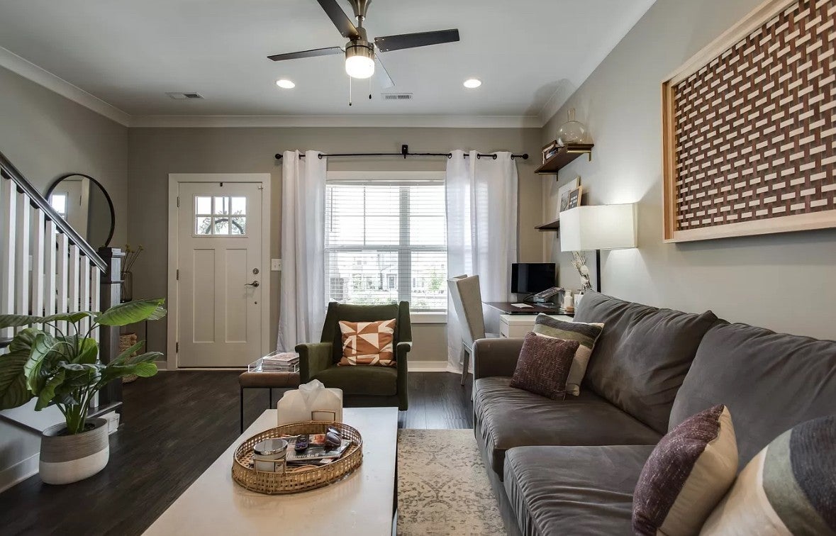975 Ashland Place Dr