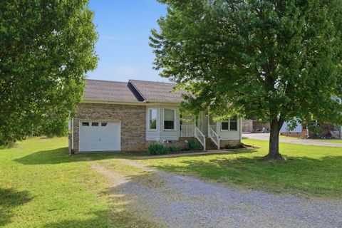 2636 Queen Anne Ct Springfield TN 37172