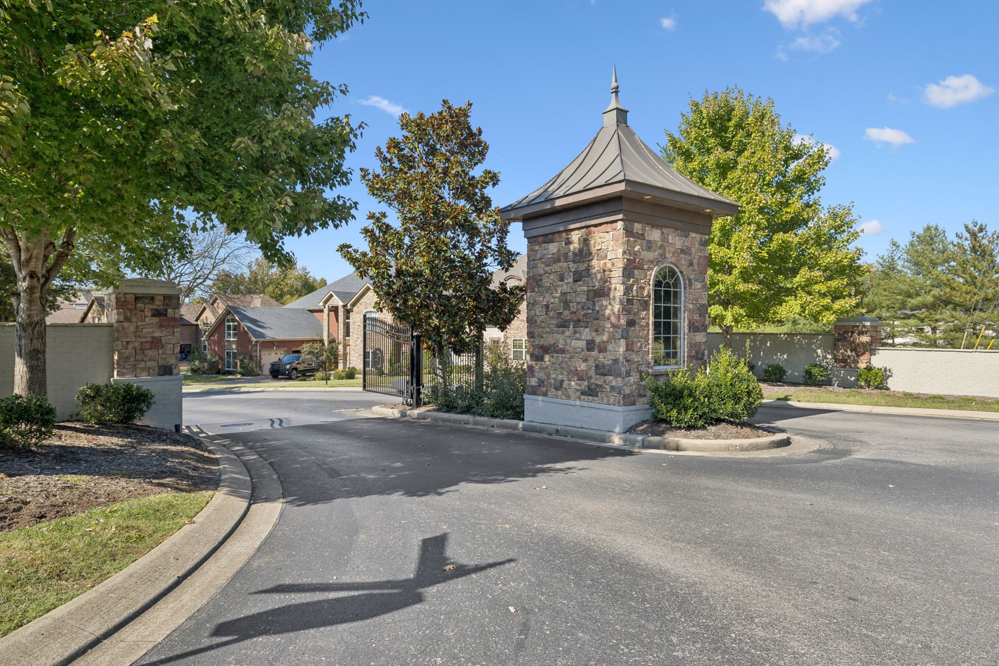 1054 Five Coves Trce